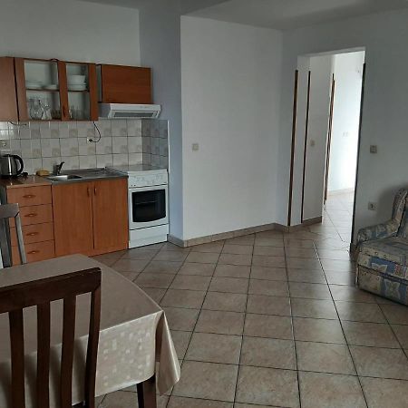 Apartmani Karla Dugi Rat Exterior foto